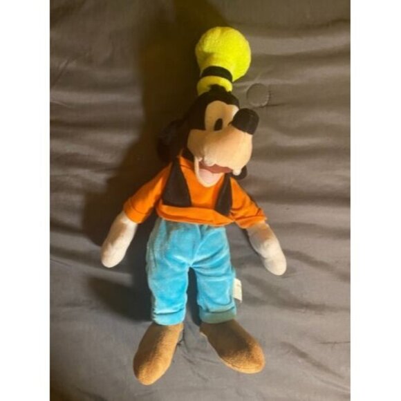Goofy Plush 18 inches Authentic Disney - Picture 1 of 1